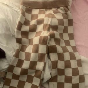 Baevely checkered women’s pants white and brown